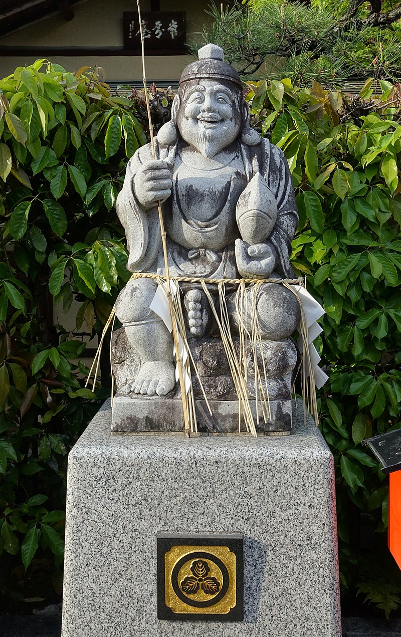京都 恵比寿神社の恵比寿像